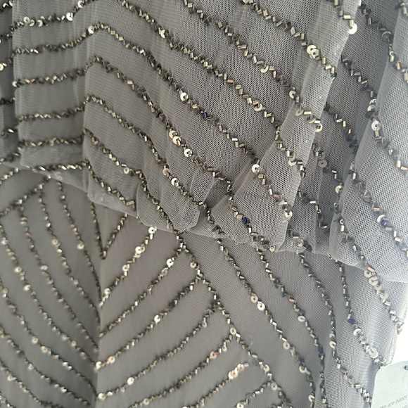 Adrianna Papell sequined scalloped dress - Picture 4 of 10